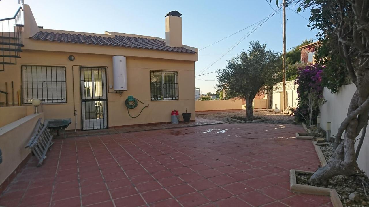 Guesthouse En Coveta Fuma- El Campello Eksteriør billede